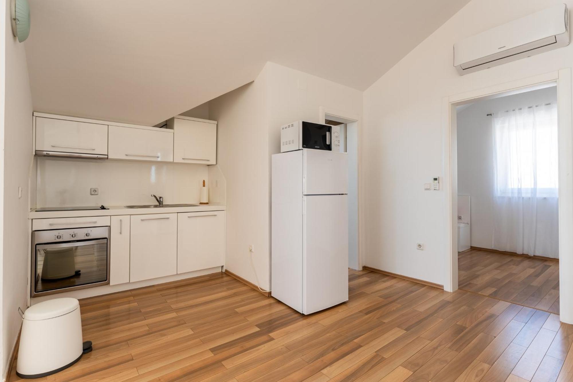 Apartments Barbati Новалья Экстерьер фото