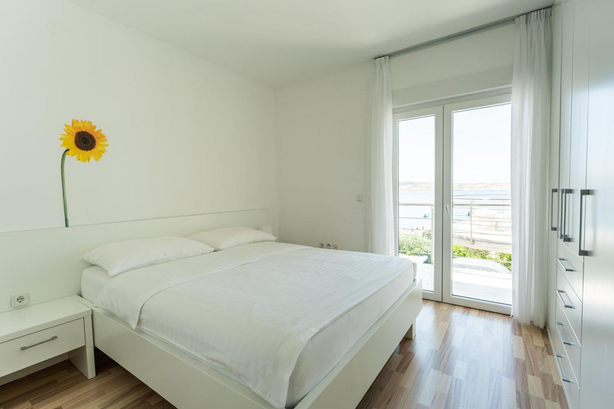 Apartments Barbati Новалья Экстерьер фото
